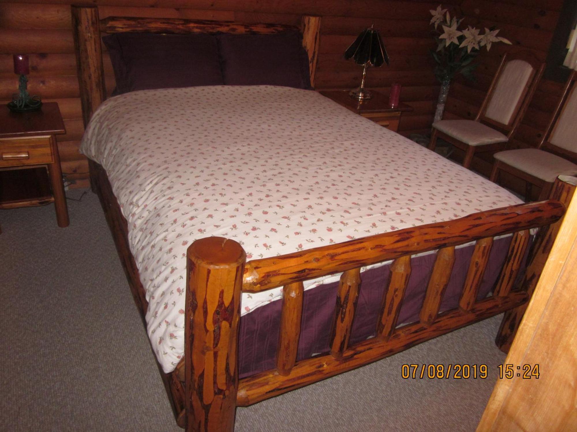 Kamloops Log Home Bed And Breakfast Exterior photo